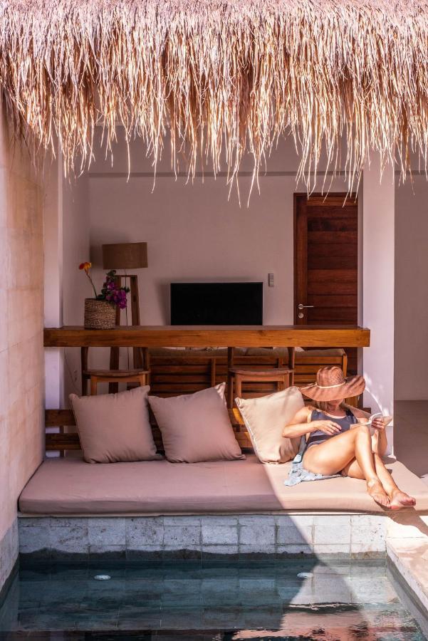 Palm Merah Villas - Private Pool (Adults Only) Selong Belanak Luaran gambar